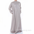 イスラム教徒の衣服のアラビアン・トーブ